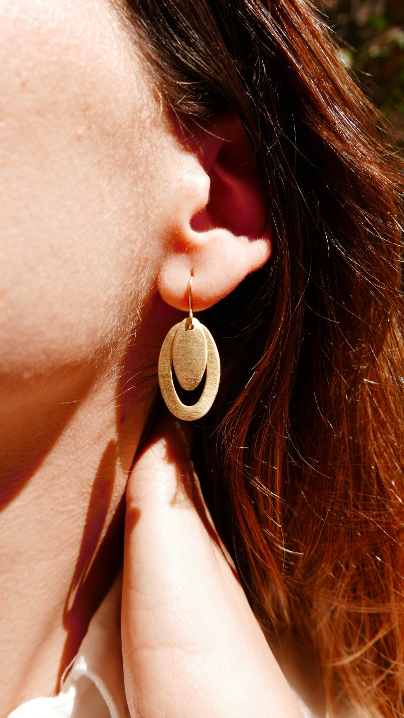 PENDIENTES OVALO DOBLE DORADOS MAOX 417P - Imagen 3