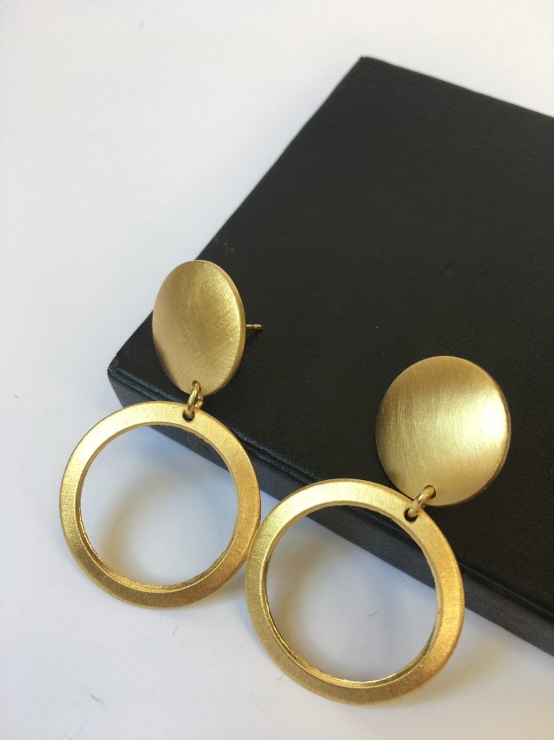 PENDIENTES REDONDOS DORADOS MAOD 427 P
