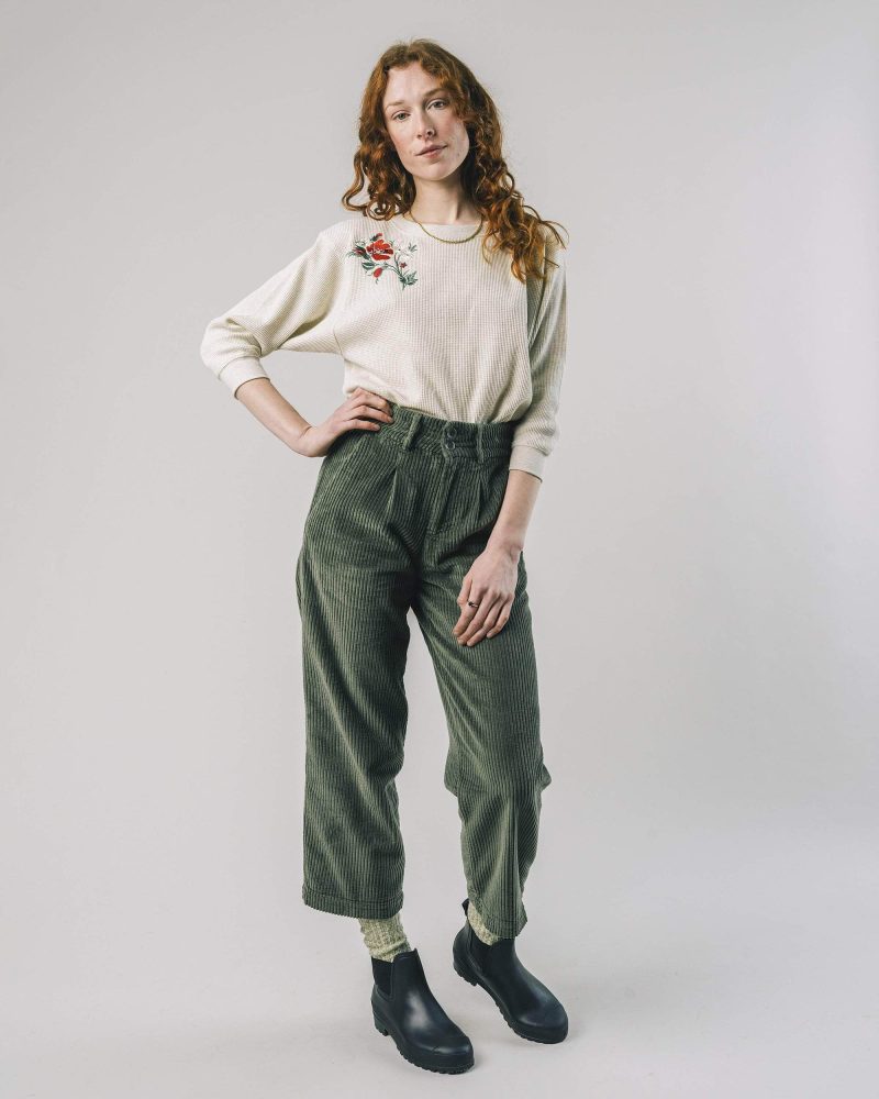 PANTALÓN DE PANA VERDE CON PINZAS